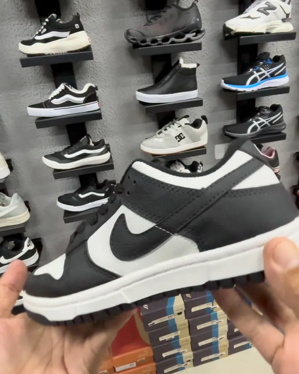 Tênis Nike Dunk preto e branco